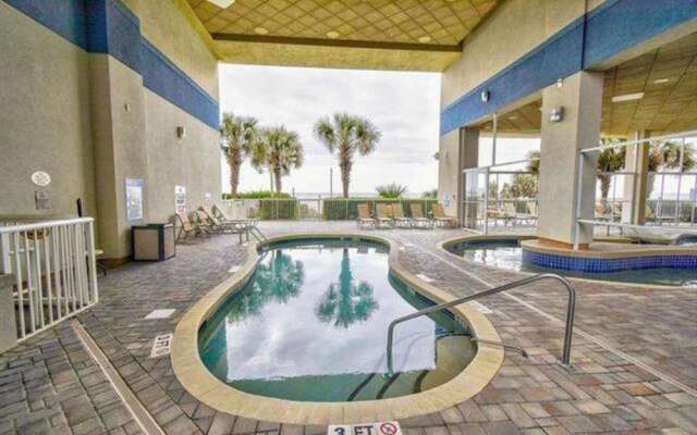 Breathtaking 2BR w Oceanview