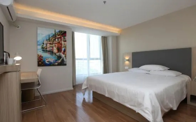 Hanting Hotel Nanjing New Port Development Zone