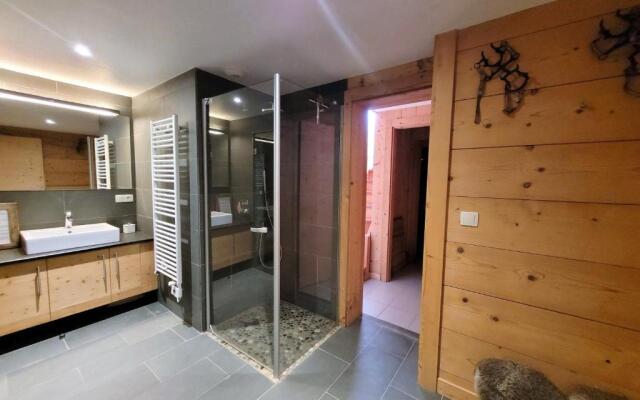 Chalet Les Gets, 8 pièces, 14 personnes - FR-1-598-27