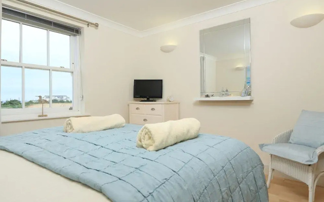 8 Thurlestone Beach