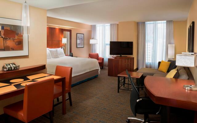 Residence Inn by Marriott Toronto Downtown / Entertainment District