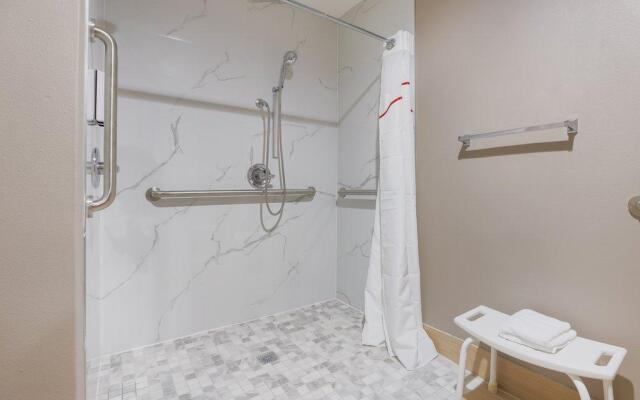 Red Roof Inn Sulphur