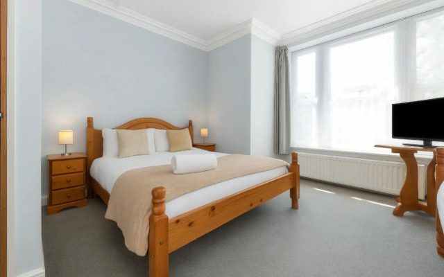 Shelford Lodge