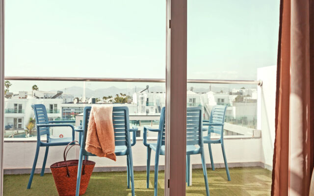 Plaza Palmeras Hotel