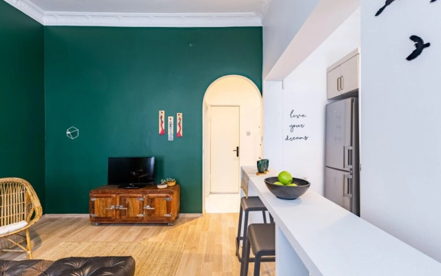 Stylish Flat 5 Min to Taksim Square in Beyoglu