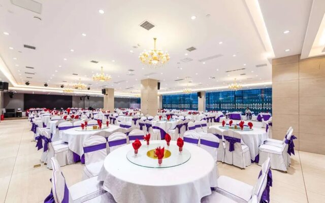 Echarm Hotel Guigang West Coach Station