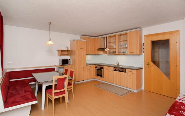 Lush Apartment in Strengen Near St Anton am Arlberg