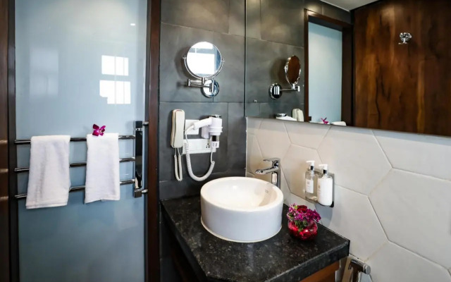 Regenta Suites Gurugram, Sector 49 Sohna Road