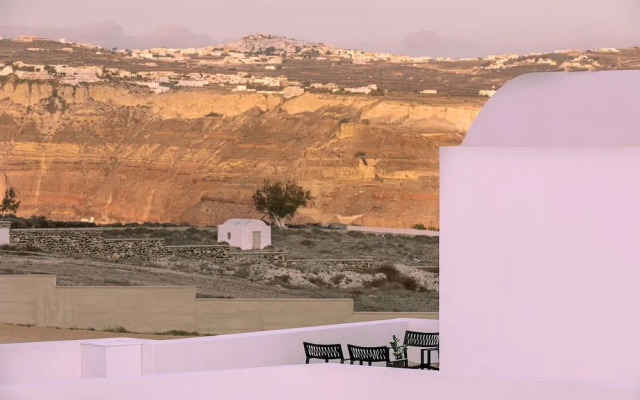 Alafropetra Luxury Suites