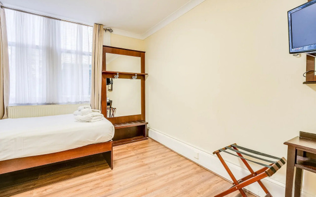 Astoria Hotel