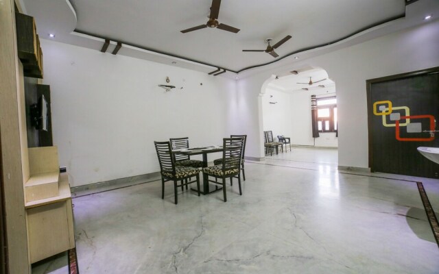 Oyo Home 16423 Spacious 3Bhk