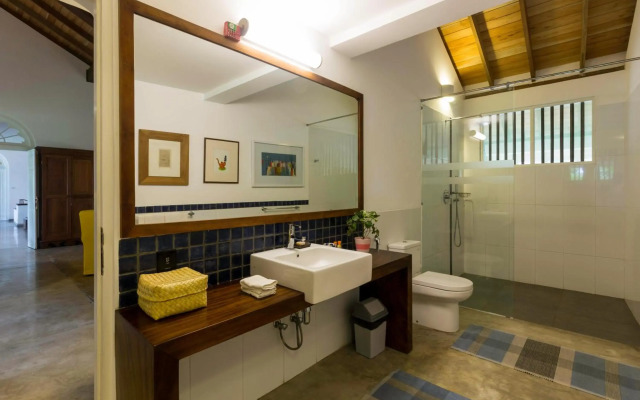 Villa Saffron Hikkaduwa