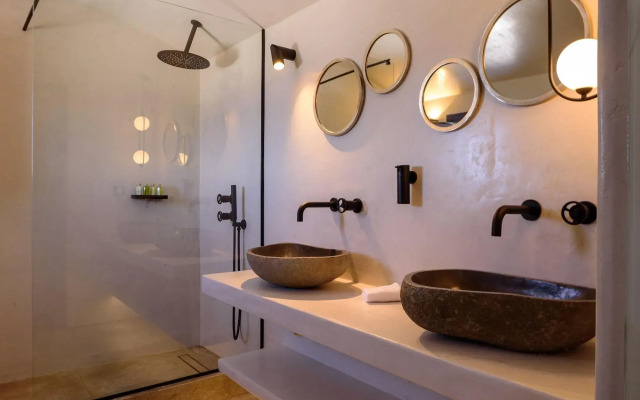 LF Suites & Villas