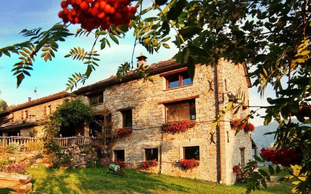 Agriturismo Del Cimone - La Palazza