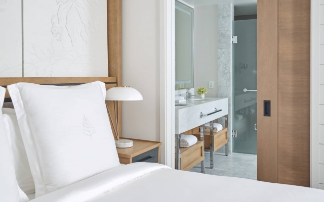 Отель Four Seasons New Orleans