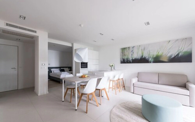 OliverLux Aparthotel