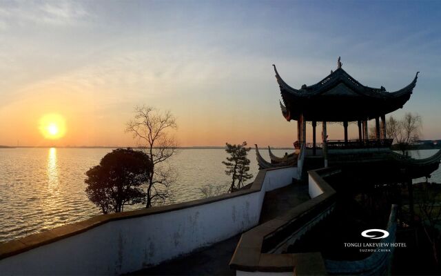 Tongli Lakeview Hotel