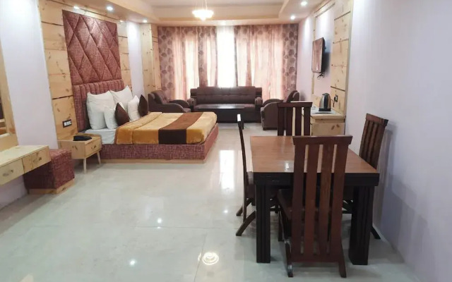 Hotel Royal Grand - Manali