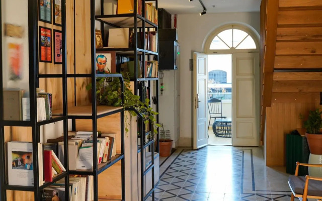 THE GUTMAN TLV - Neve Tzedek