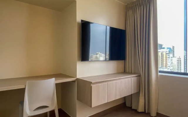 w Modern 2BR w AC in Miraflores