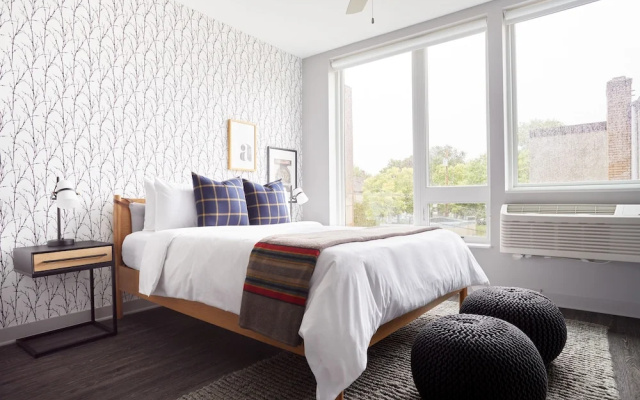 Sonder — Luna Apartments