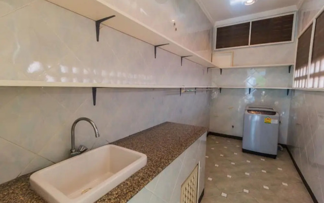 Jomtien Palace Pool Villa By Pattaya Sunny Rentals