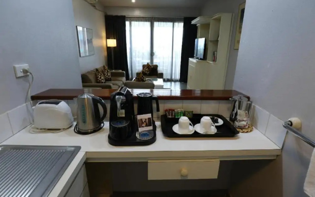 Bird of Paradise Hotel