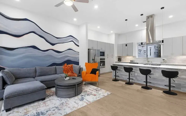 Spacious Houston 3bed3 Bath Family Townhome