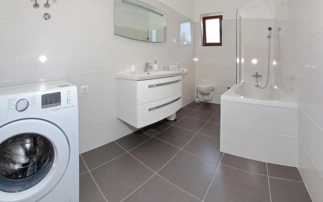 Apartment Ante