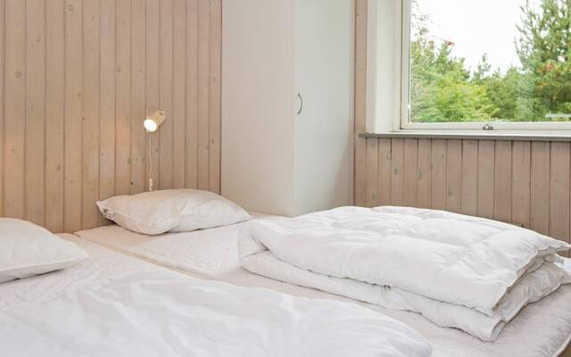 6 Person Holiday Home in Romo