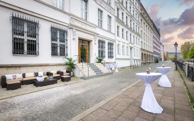 art'otel Berlin Mitte powered by Radisson Hotels