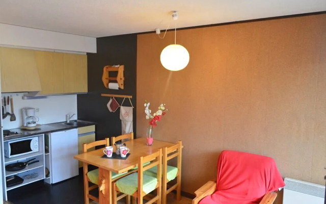 Studio Avec Parking Dans le Centre de Montgenèvre