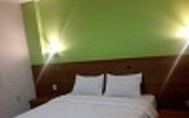 Hotel Candi Indah - Akpol Semarang