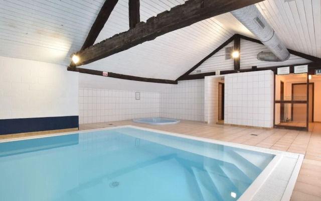 Alluring Farmhouse in Lavacherie with Hot Tub