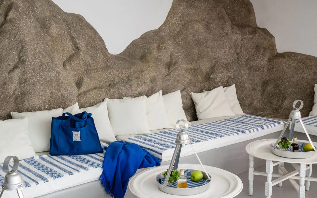 Mykonos Blu, A Grecotel Resort to Live