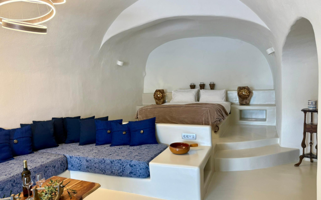 Elysian Santorini
