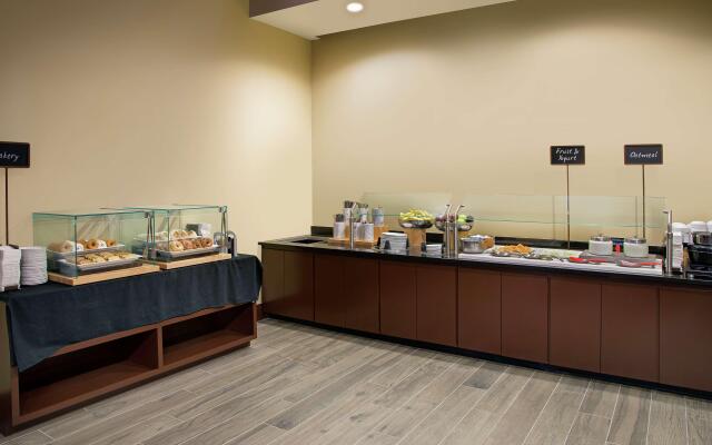 Embassy Suites by Hilton Detroit Troy Auburn Hills