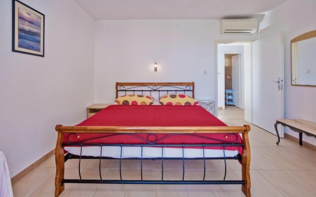 Stunning Apartment in Hvar With 1 Bedrooms and Wifi