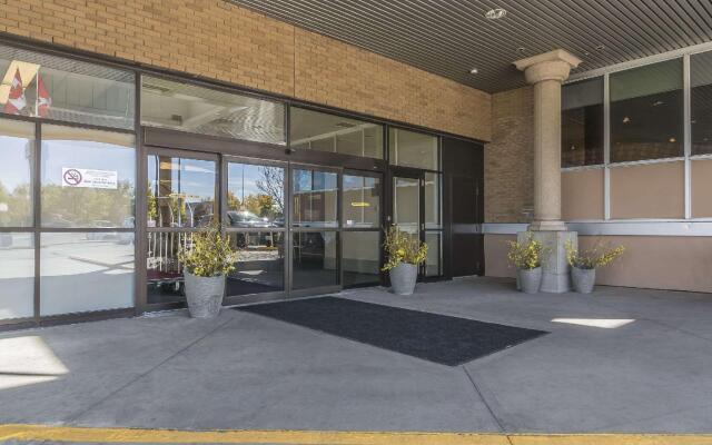 DoubleTree by Hilton Calgary North