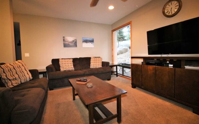 Mammoth S #110 2 Bedroom Condo