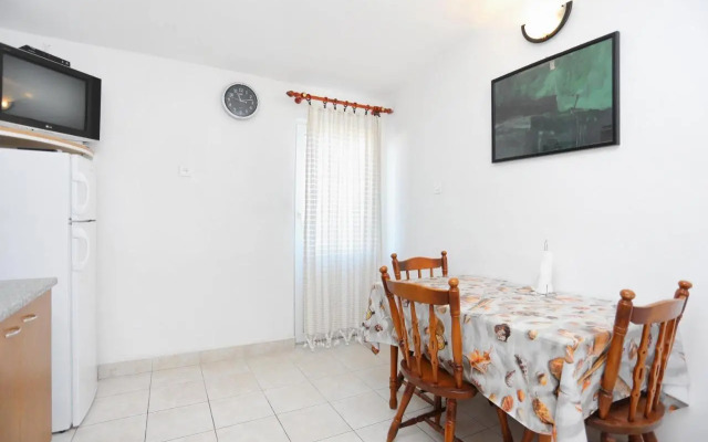Apartments with a parking space Slatine, Ciovo - 2030
