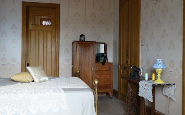 A 2 Tiempos AyS Bed and Breakfast