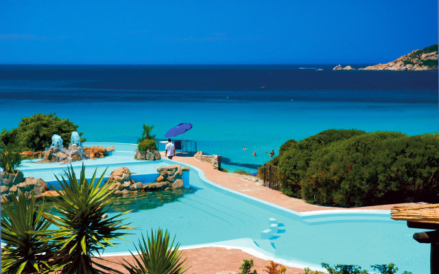 COLONNA GRAND HOTEL CAPO TESTA, a Colonna Luxury Beach Hotel, Santa Teresa Sardegna