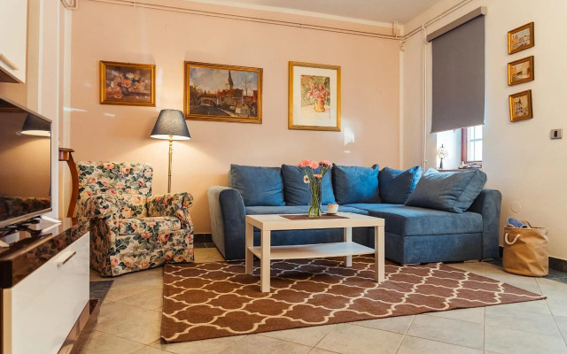 House Aurora - FREE Parking