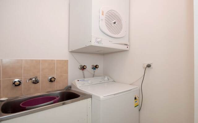 Nicholli, Bay Parklands, Unit 35/2 Gowrie Avenue