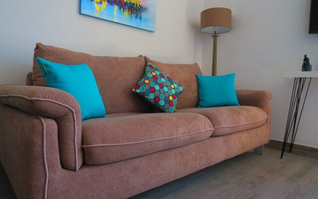 Ashley&Parker - Massena Plaza