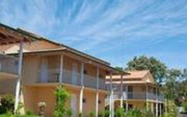 Higgins Lane Motel
