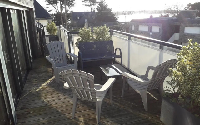 Appartement vue mer avec piscine intérieure