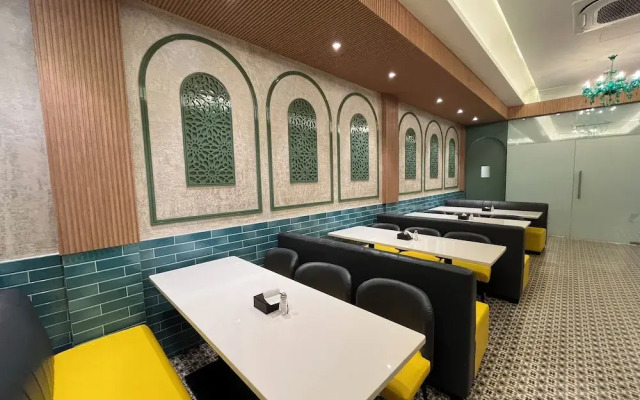 Esquire Hotel Mumbai