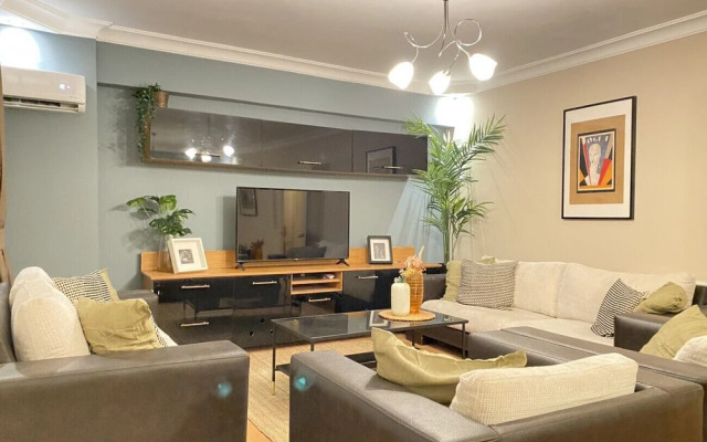 Missafir Sleek Flat in Nisantasi With Terrace
